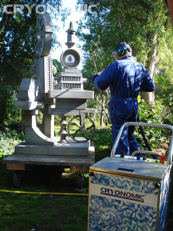 Monument cleaning with dry ice only