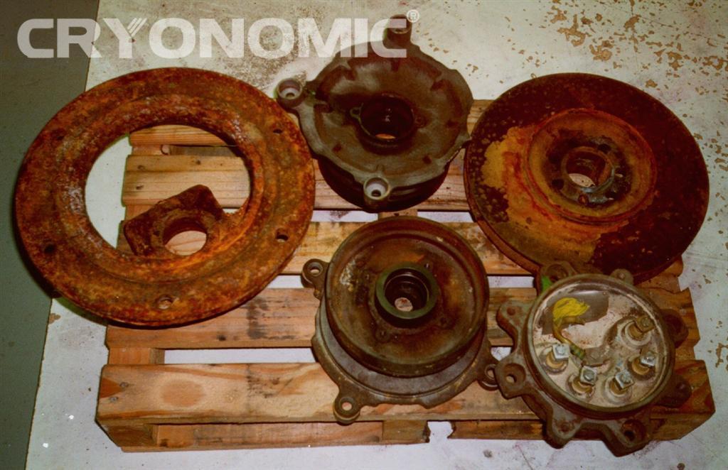 Derusting metal parts