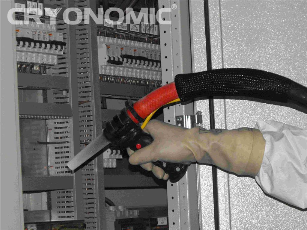 Electrical components cleaning