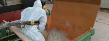 Mould cleaning in building industry