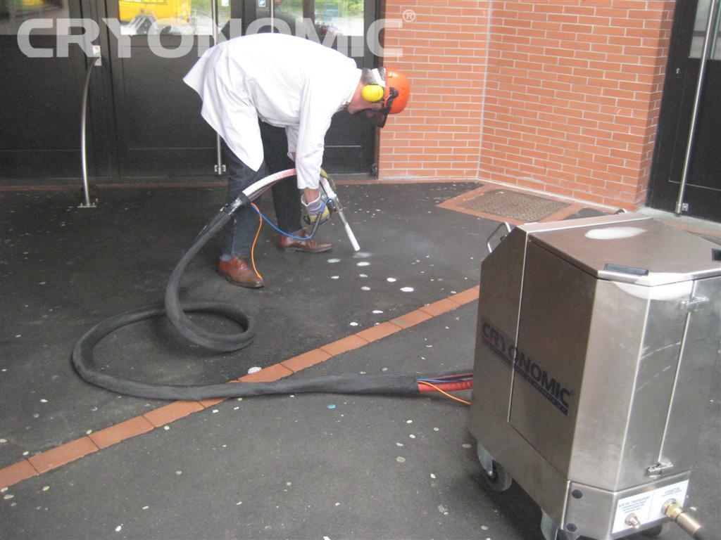 Chewing gum and road mark removal